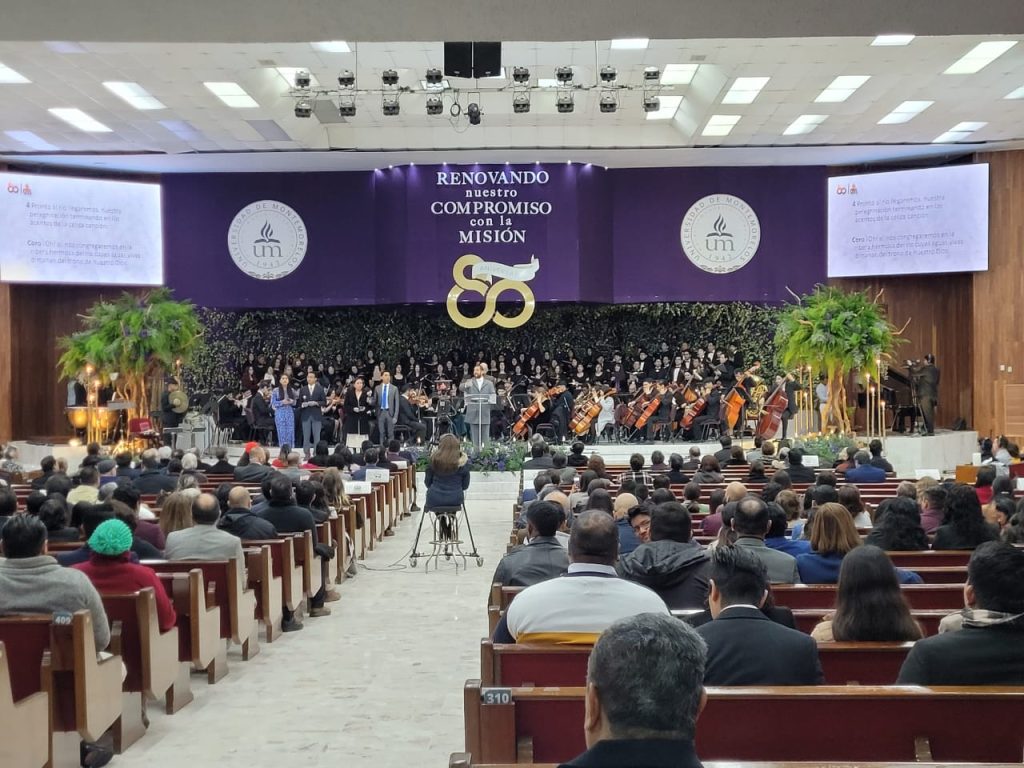 Celebración de los 30 años de la facultad de ingeniería en la universidad de Montemorelos donde la Corporación universitaria adventista también estuvo presente. 
