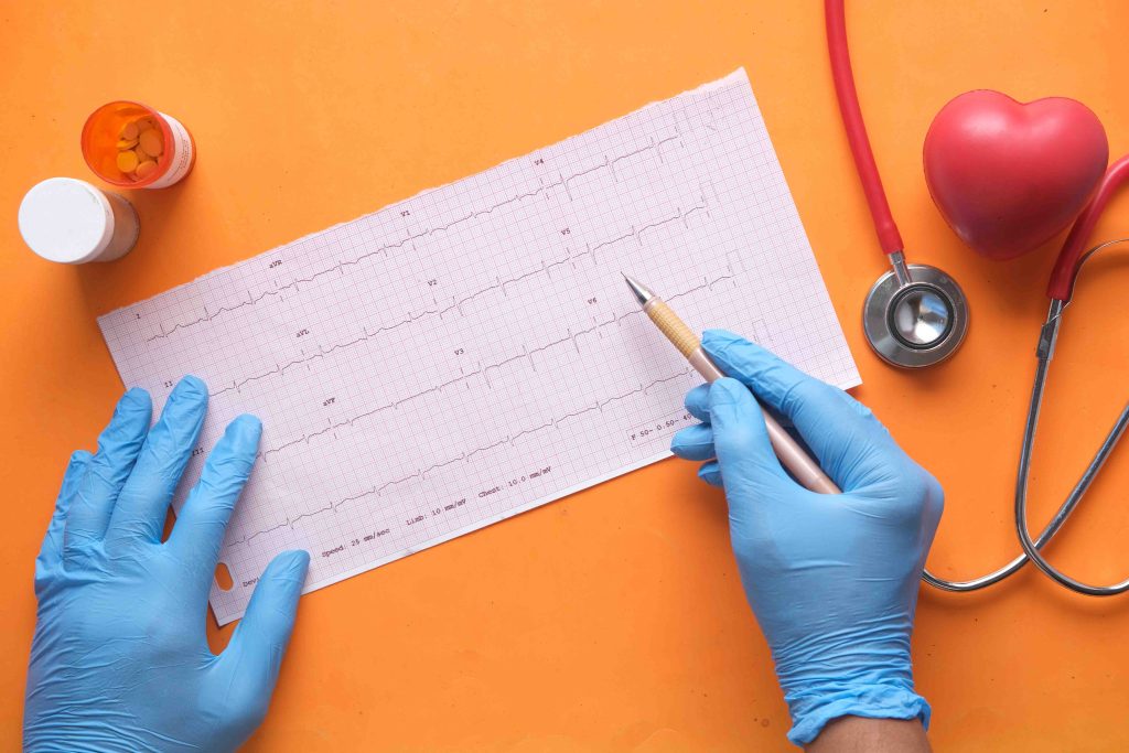 Cabecera del curso electrocardiografía básica