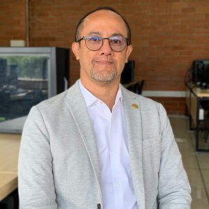 Jhon Niño desenfoque