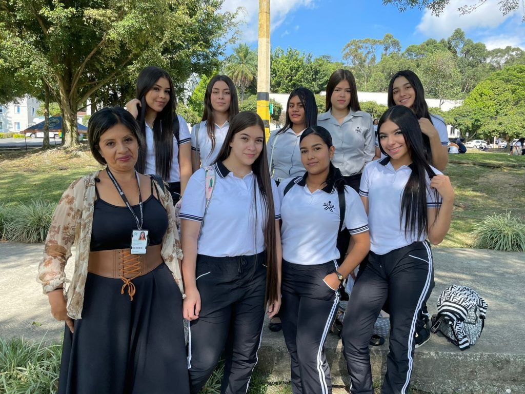 Estudiantes del Servicio Nacional de Aprendizaje presentes en RedColsi