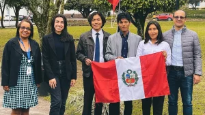Los estudiantes de ingeniería de sistemas provenientes de la Universidad Peruana Unión que vinieron a la UNAC a realizar su intercambio académico.