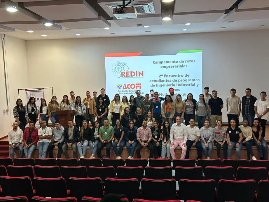 Estudiantes en el evento del 2do encuentro de la REDIN 2023